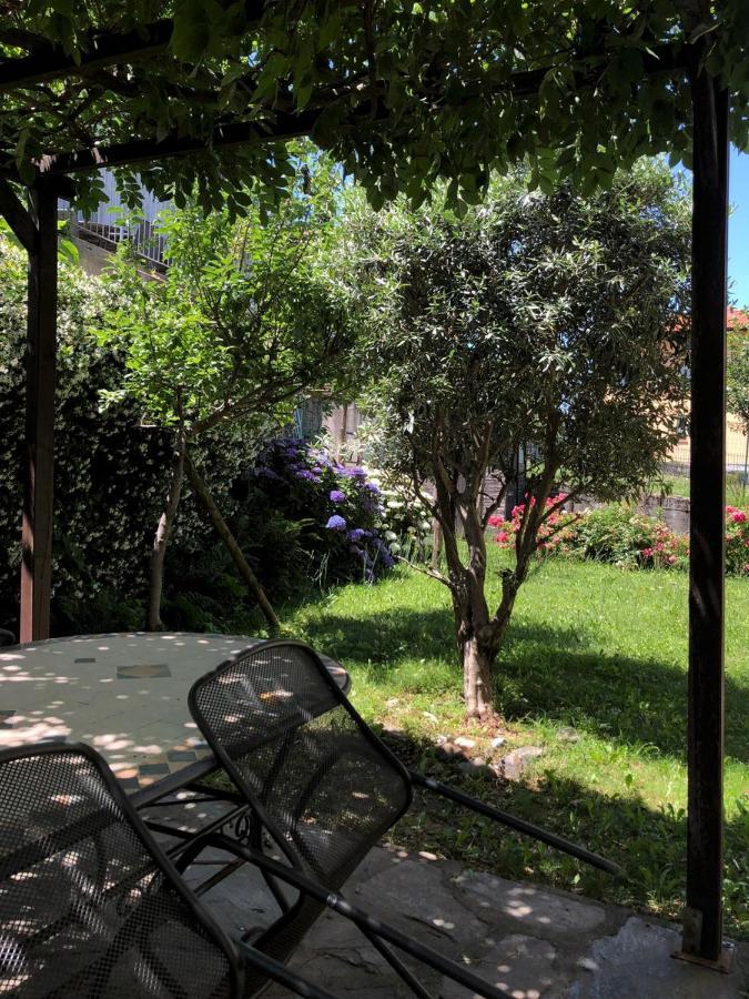 The Children Smile- With Private Garden Apartment Колико Екстериор снимка